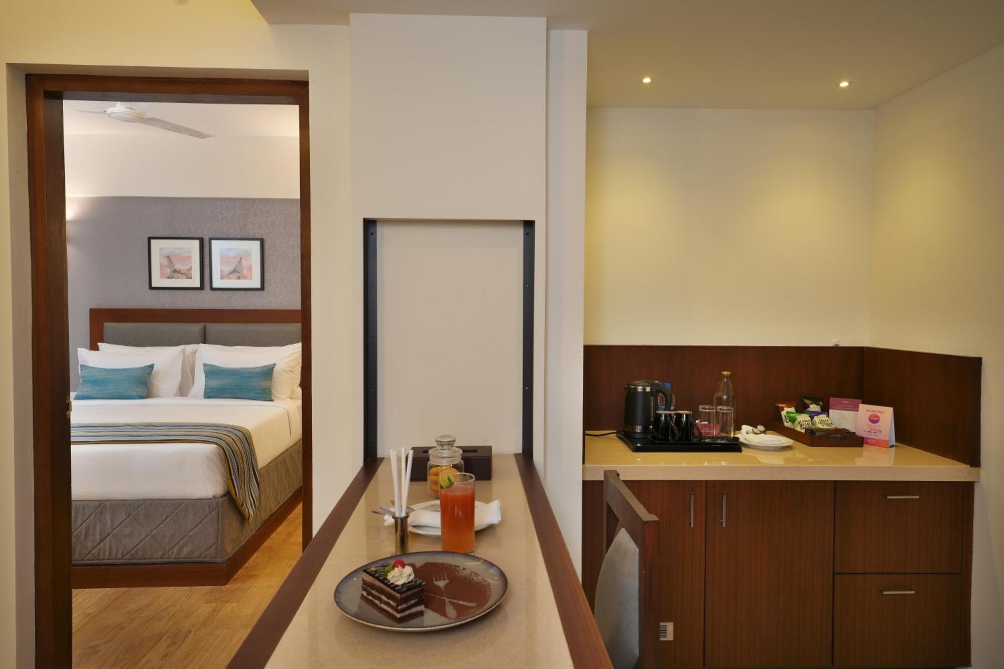 Noah Sky Suites Kochi Extérieur photo